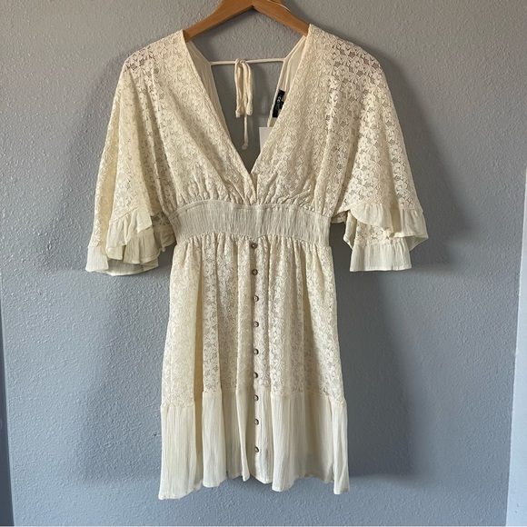 NWT PaperMoon Ivory Lace Smocked Waist Boho Flowy Mini Dress Women's Size Medium - Picture 7 of 12